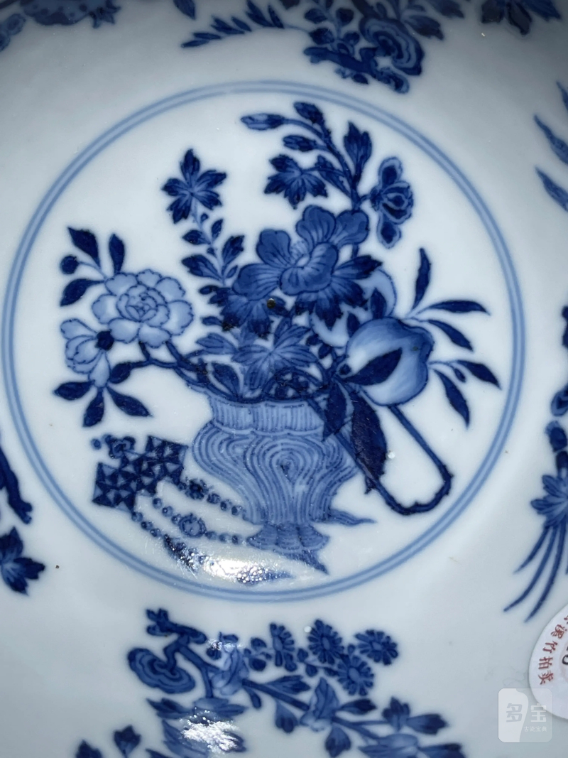 清道光 内青花外松石绿地粉彩花果纹碗 - 图9